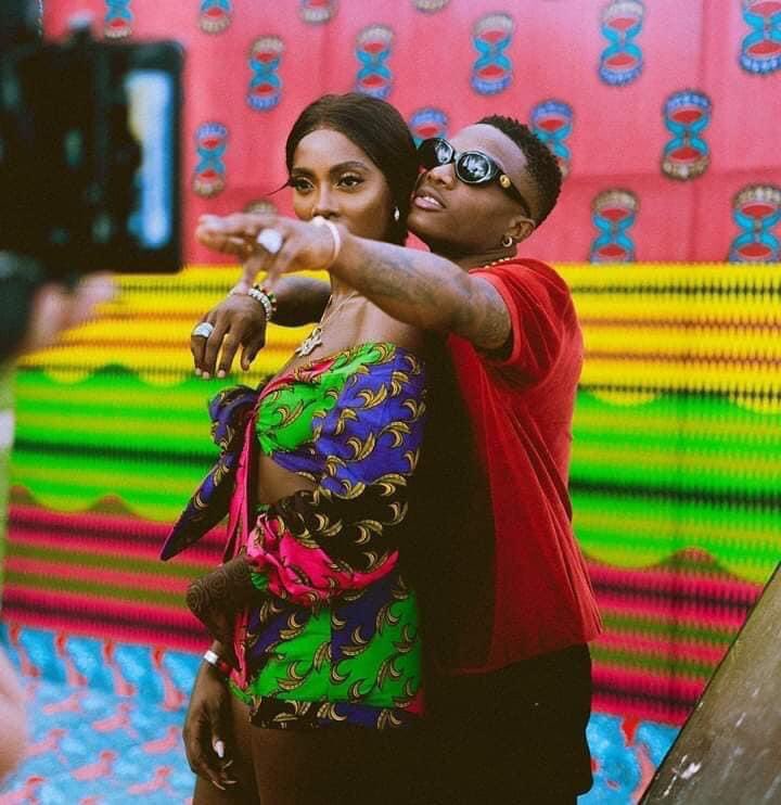 french_events's tweet photo. Tiwa Savage à propos de son cheri Wizkid : . « Je suis plus âgé que lui mais plus c’est vieux, mieux c’est » https://t.co/bCBp8htBvC