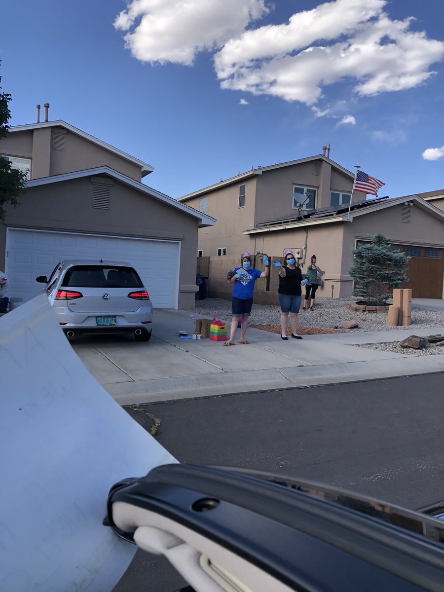 SHSdanza's tweet photo. Saying good bye to two of our long time English teachers!  There were over 25 cars of staff and former staff parading through the neighborhood😷😷 https://t.co/GuORSf4FPJ