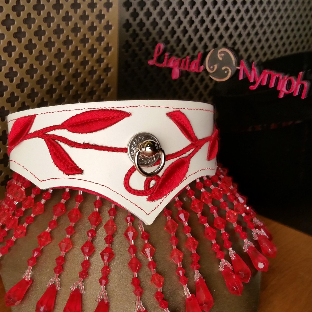 If you could choose your custom colors on this collar, what would they be? 
 #customcollar #bdsm #bondagecollar #bdsmcommunity #ddlhcommunity #kawaiistyle #liquidnymph #leatherfetish #bdsmburlesque