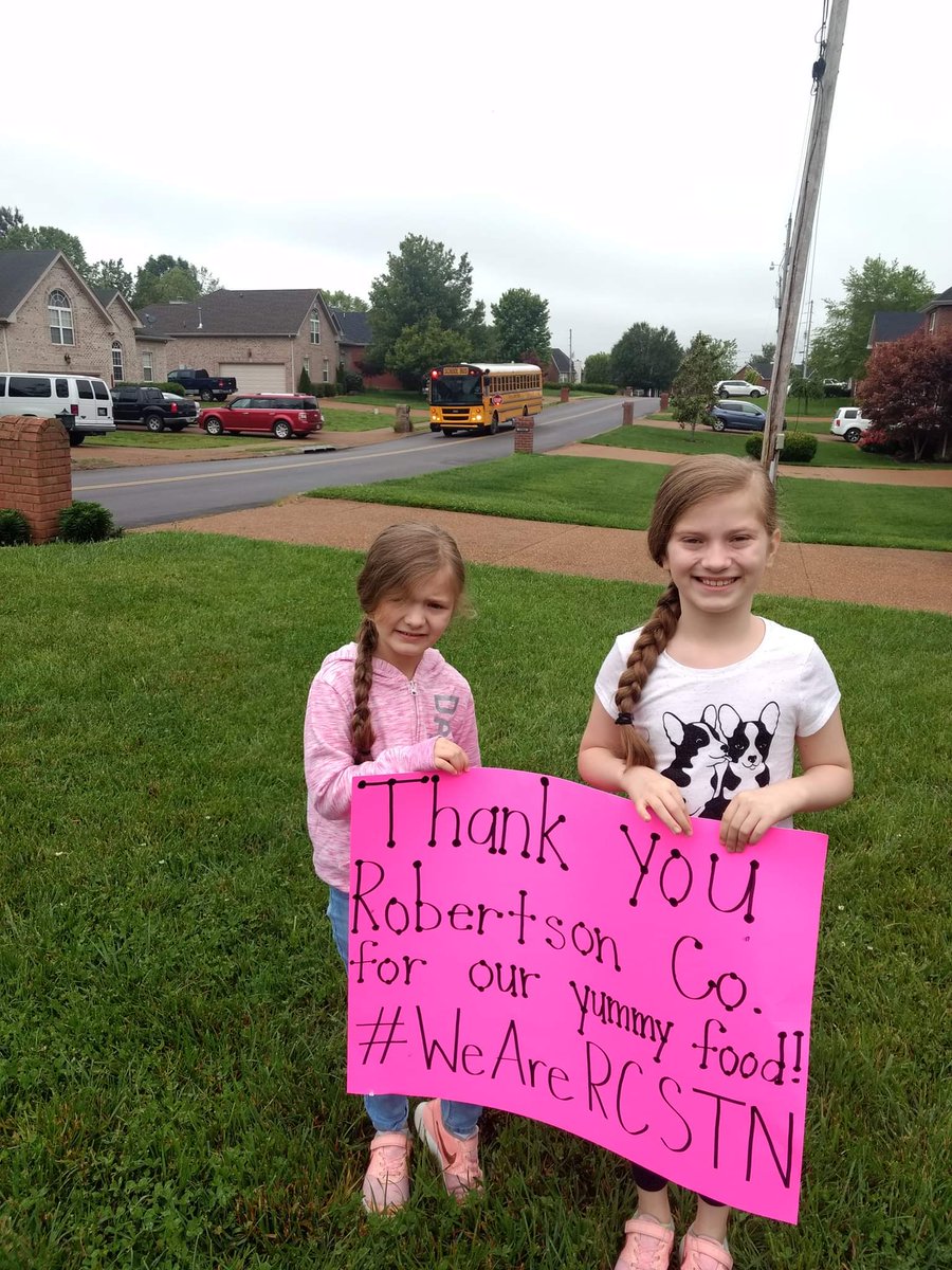 These lovely Students have really enjoyed the Meal Deglivery program! Look for more throughout the day!