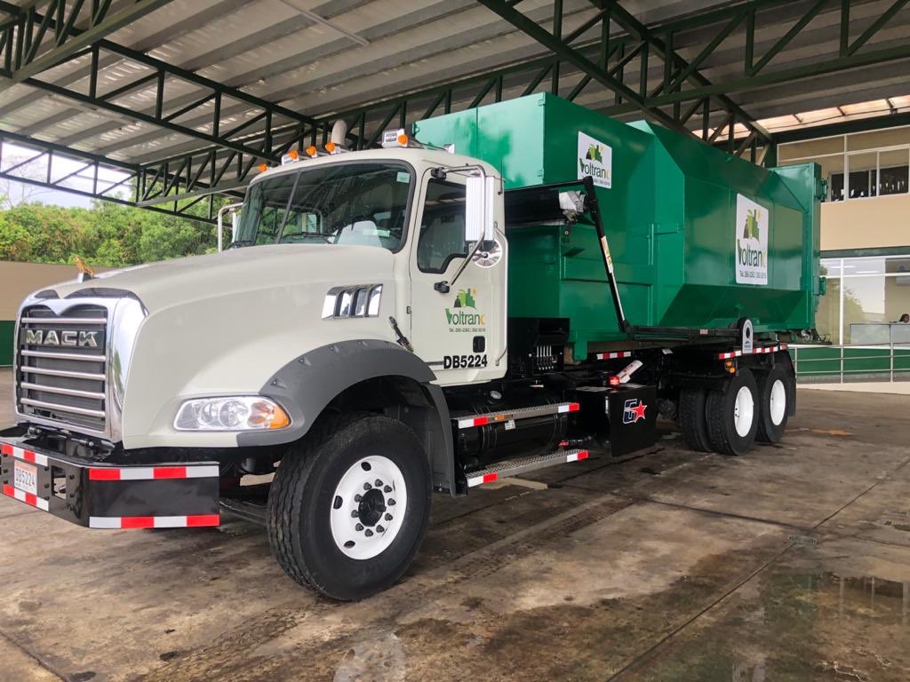 voltranc's tweet photo. Manteniendo nuestra confianza en Panama seguimos con plan de renovación de equipo para atencion a nuestros clientes. Tel. 295-2362 https://t.co/JgejR7IHnT