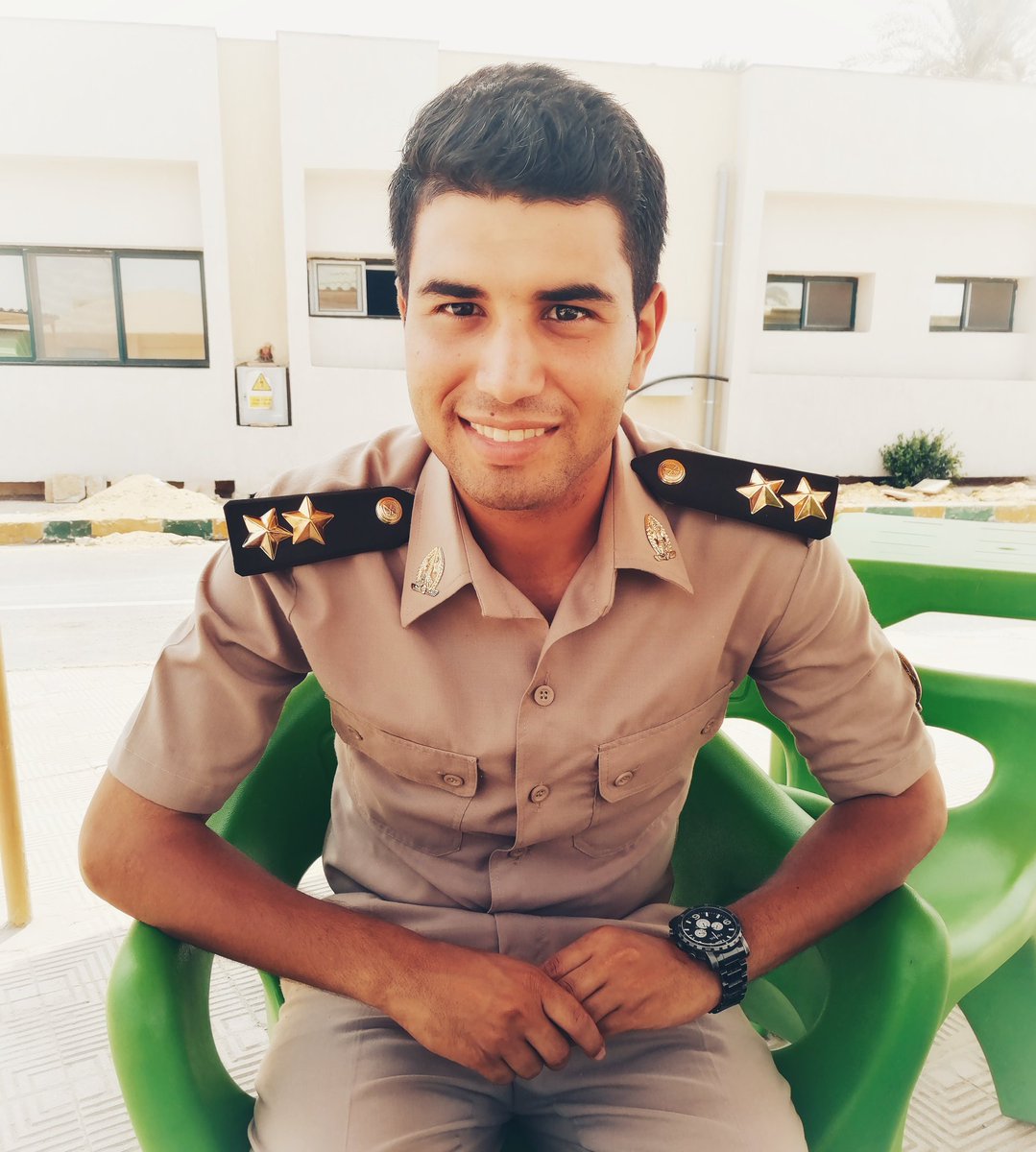 Aqwall1_'s tweet photo. كان ليا الشرف اني اخدم فالجيش العظيم دا ٣ سنين ❤️ https://t.co/0jgpsMyqx3