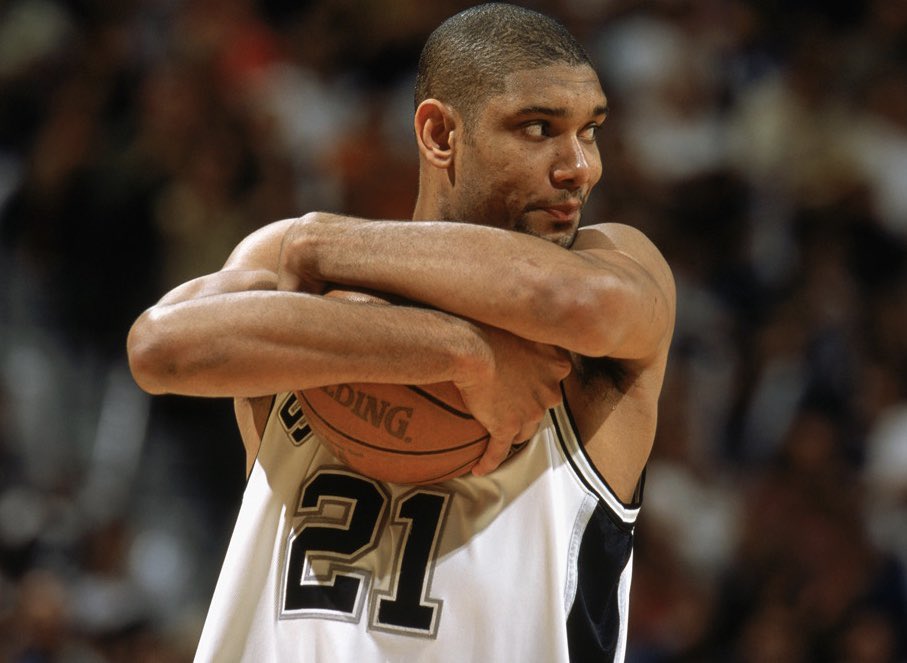 HilltopNBA's tweet photo. Tim Duncan during his 19 year career
➖➖➖
5x Champ
3x Finals MVP
2x MVP
15x All-Star
15x All-NBA
15x All-Defense
1998 ROTY

• Never missed the Playoffs

• Only player in NBA history to win 1,000 games with one franchise

• Top 10 All-Time in Rebounds / Blocks

Greatness. https://t.co/hndMcd5cjw