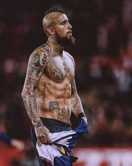 Happy birthday Arturo Vidal. You still look best in         