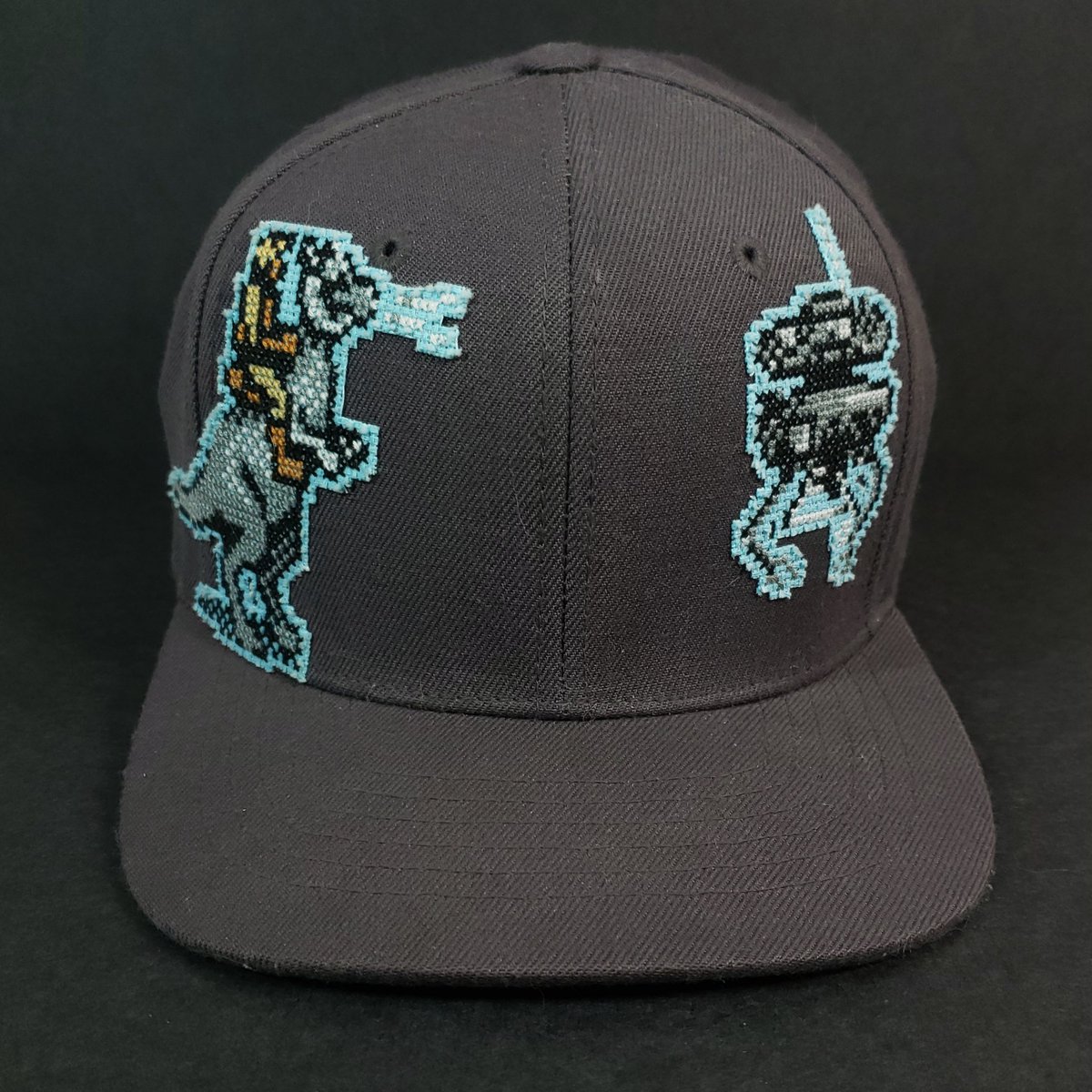 rabmcmlxxxvii's tweet photo. Happy 40th anniversary to the best @starwars movie, #TheEmpireStrikesBack!
To celebrate, here's a hat a made a few years ago. Based on the sprites from "Empire Strikes Back" for the #NES.
#ESB40 #StarWars #brossstitching #crossstitch #DMCThreads #nintendo https://t.co/GF7HcF4kXg