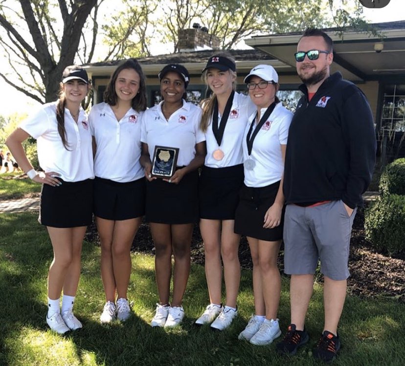 MaristGirlsGolf's tweet photo. Missing our girls golf crew!❤️ https://t.co/LvgDRNY3Lj