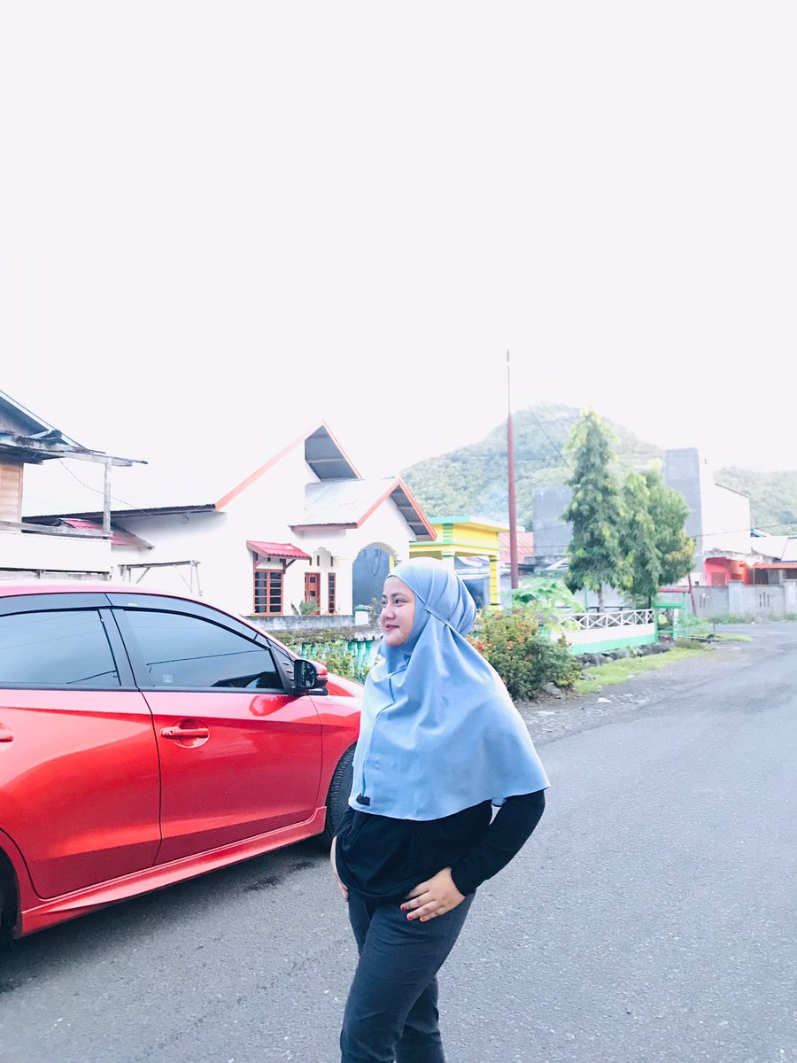 azrahdn23_'s tweet photo. Ngapain berdua kalo sudah enakan sendiri...wkwkwkwk #bacotsantuy https://t.co/O072ynYi5Y