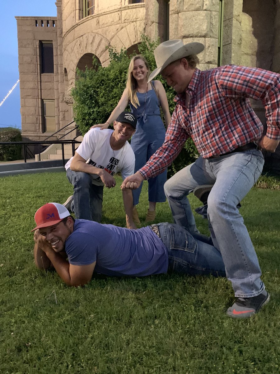 Never a dull moment with the guys😂