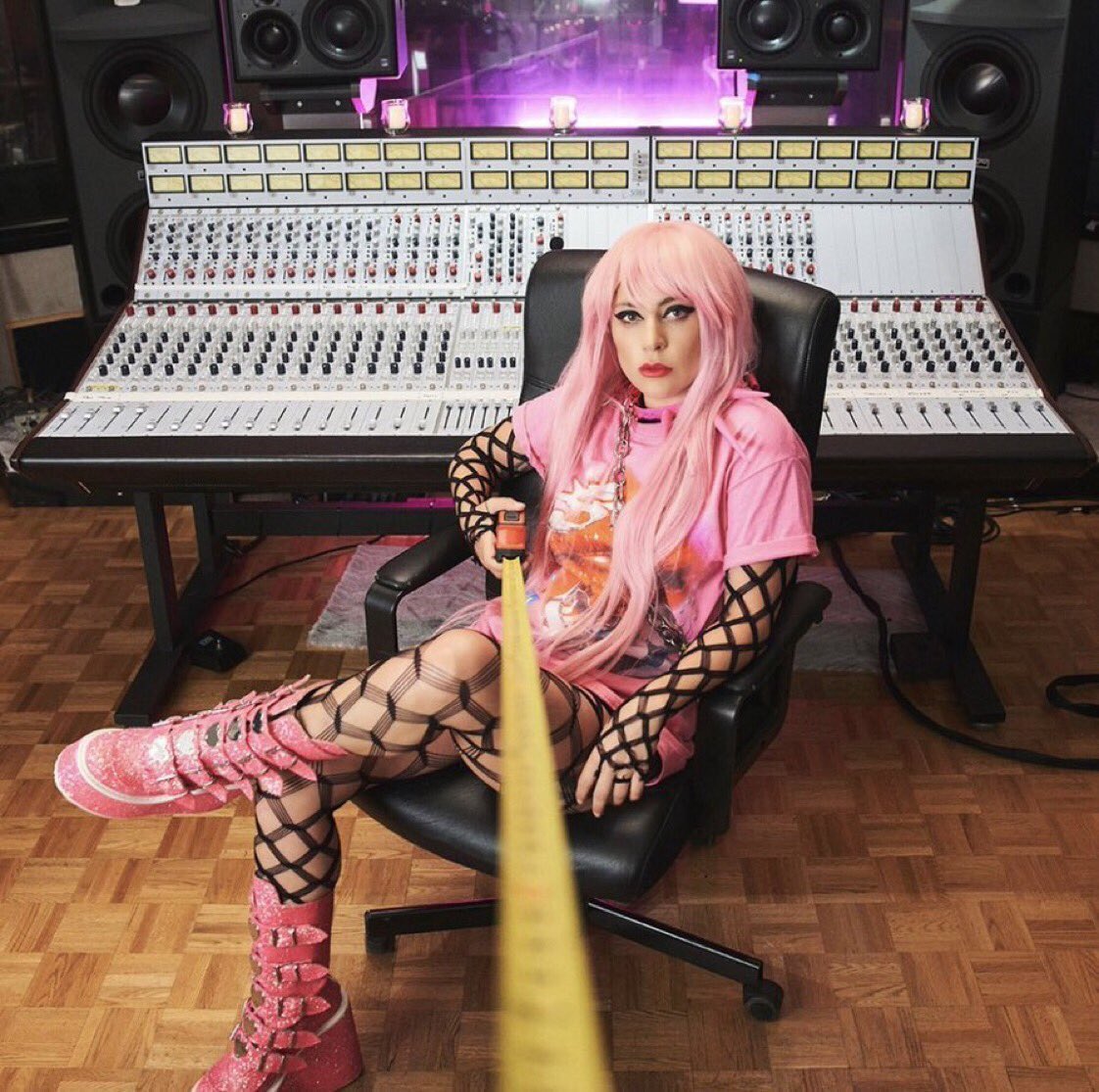 CHROMATICA (@ruslanseaaaaa) on Twitter photo 