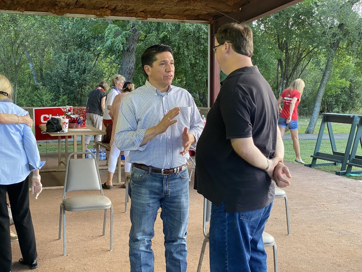 RaulReyesJr's tweet photo. Bexar County: Great Camino Real Republican Women meeting yesterday evening. Thankful to Rep @chiproytx for all his hard work in Congress and to Deborah Ortkiese Wall for letting candidates speak for a few minutes!
Raul Reyes Jr.
#TX23
#VOTE4RAUl https://t.co/zHD8B4uzbe