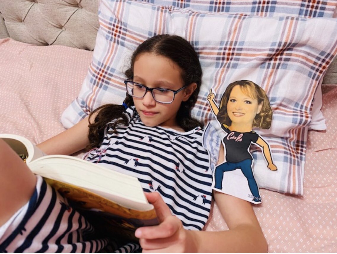 CoolMrsPool's tweet photo. Flat Cool Pool loves to read! Bella, I hope we won the game! @inetradn #TEAMMinshew https://t.co/62kxfS2Cd7