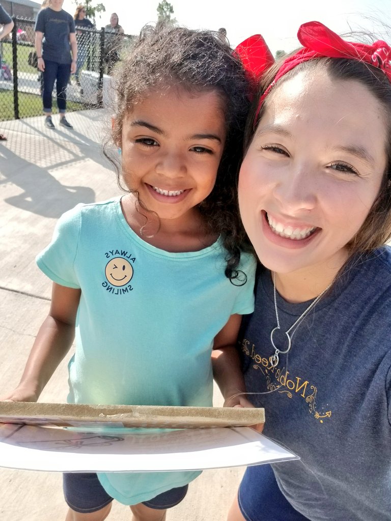 LeeverKinder's tweet photo. What a wild ride this year has been with the best students, parents and staff. I couldnt think of a better way to end the year.. to see my kids, and to just laugh and be in the company of my coworkers. ❤ #beNoble @OfficialCISD @CISDNobleReed https://t.co/PezubcRueM