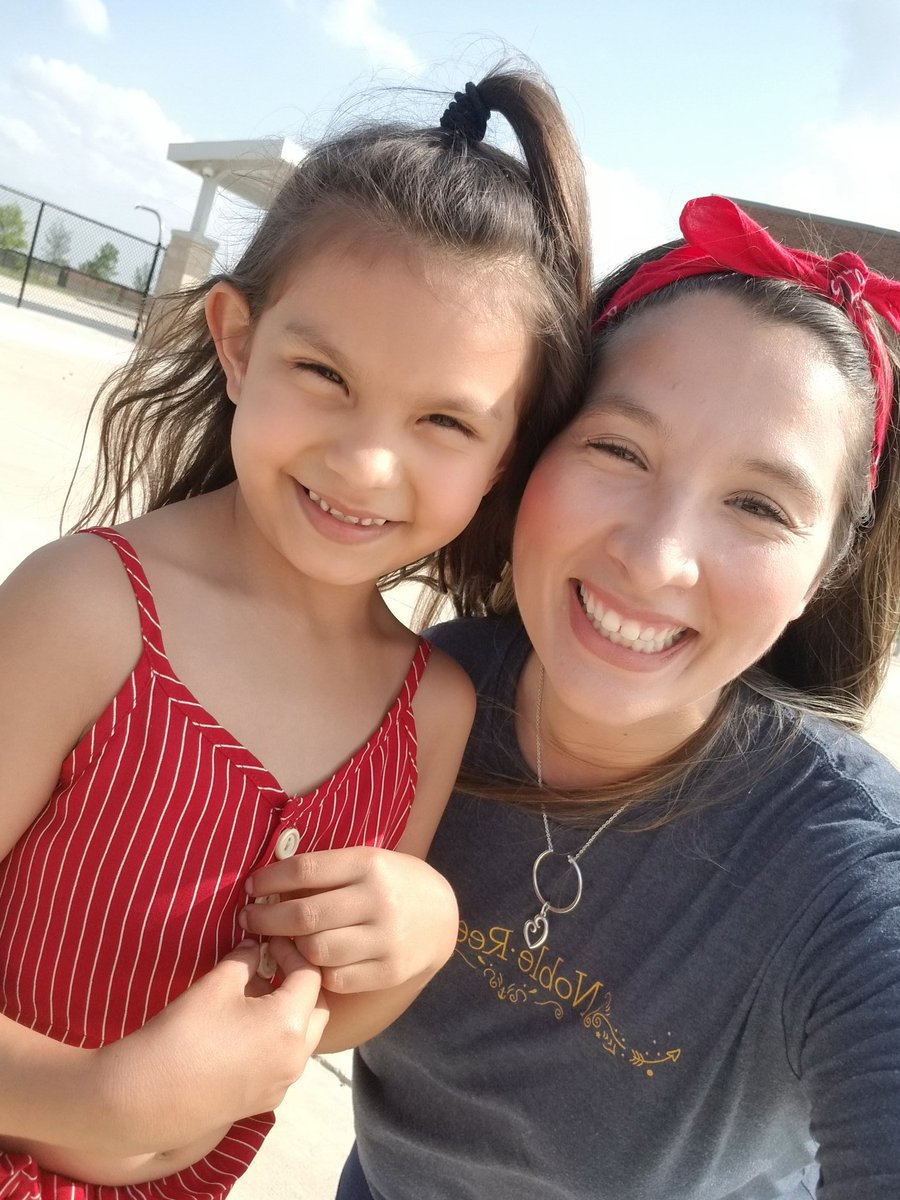 LeeverKinder's tweet photo. What a wild ride this year has been with the best students, parents and staff. I couldnt think of a better way to end the year.. to see my kids, and to just laugh and be in the company of my coworkers. ❤ #beNoble @OfficialCISD @CISDNobleReed https://t.co/PezubcRueM