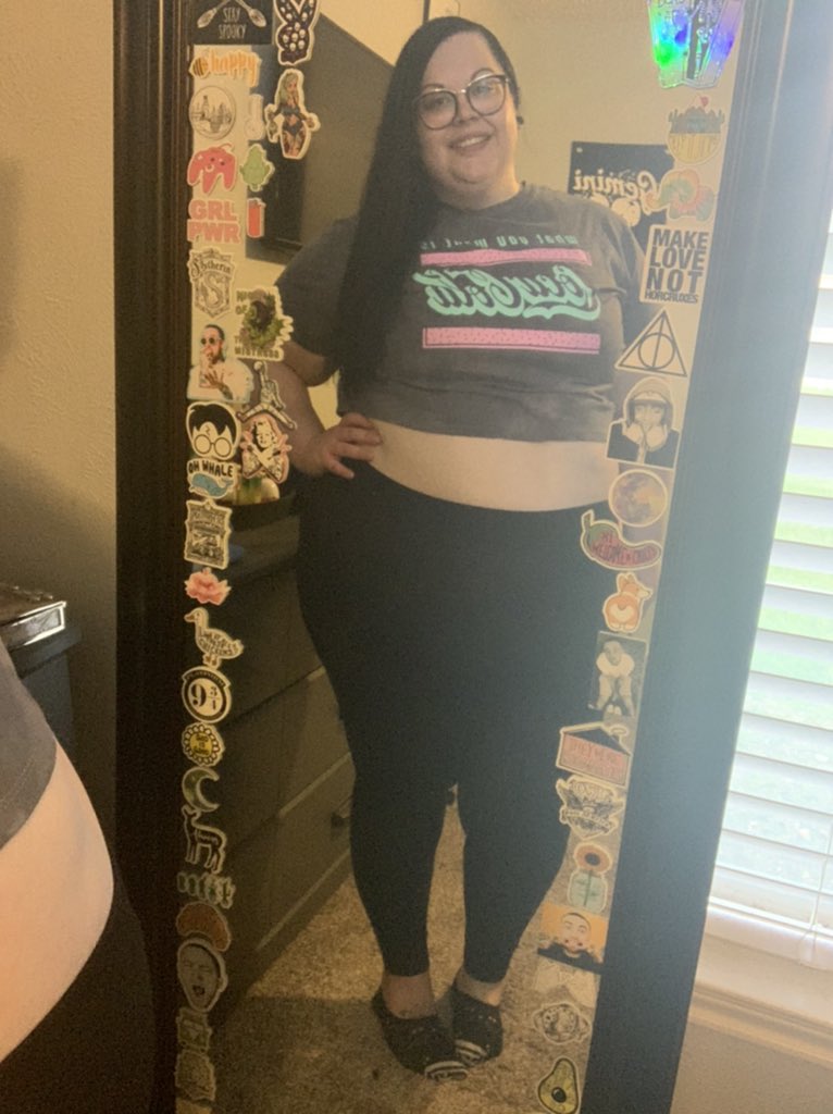 SunnySummers18's tweet photo. This is my new favorite crop top! 👀👀 @walmart I am pleasantly surprised at my find and the fact that their junior plus size went to XXXL to fit me comfortably! 🖤🖤
#thursdayvibes #effyourbeautystandards #plussizefashion #plussizelifestyle #plussizeconfidence #plussizebloger https://t.co/6xEZZUXLoi