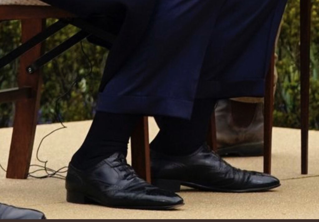 All hail the Queen - Page 2