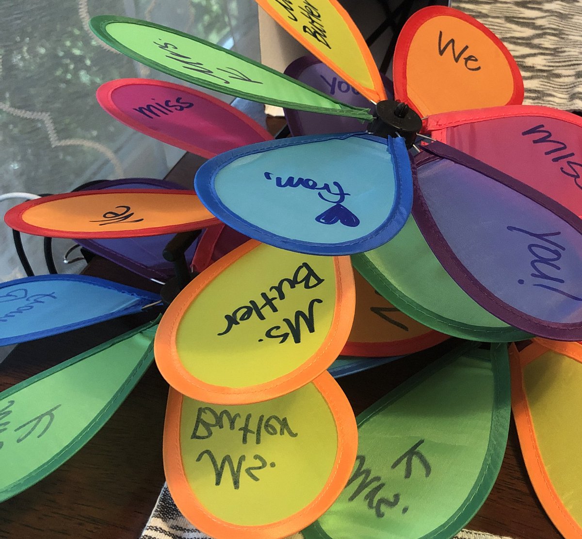 MKilduff's tweet photo. We celebrated our students with a rainbow on this truly Oregon day. The Class of 2032, no matter where you go, no matter where your heart leads you, no matter where your brain grows, you will always be our Little Leprechauns. ☘️ #Kindergarten @somegoodnews @LCSD_Oregon https://t.co/dNd0cvyDdN