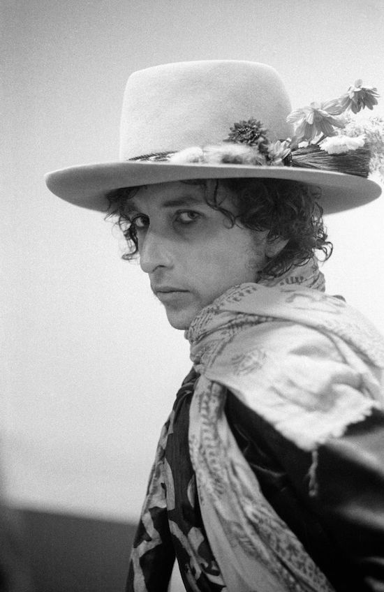 MAGNET Magazine (@magnetmagazine) on Twitter photo Happy birthday <a href="/bobdylan/">Bob Dylan</a>. Shedding off one more layer of skin, keeping one step ahead of the persecutor within. Read @stevewynn (<a href="/_DreamSyndicate/">The Dream Syndicate</a>, <a href="/BaseballProject/">The Baseball Project</a>) in MAGNET on #BobDylan’s “Theme Time Radio Hour” (<a href="/ThemeTimeBob/">ThemeTimeRadio.com</a>): magnetmagazine.com/2009/08/23/fro… Happy birthday <a href="/bobdylan/">Bob Dylan</a>. Shedding off one more layer of skin, keeping one step ahead of the persecutor within. Read @stevewynn (<a href="/_DreamSyndicate/">The Dream Syndicate</a>, <a href="/BaseballProject/">The Baseball Project</a>) in MAGNET on #BobDylan’s “Theme Time Radio Hour” (<a href="/ThemeTimeBob/">ThemeTimeRadio.com</a>): magnetmagazine.com/2009/08/23/fro…