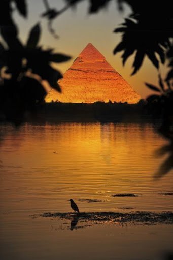 JDansant's tweet photo. There is no shortage of fantastic sunset views in Egypt ... all are fantastic  ... https://t.co/cWp92EtQD1
