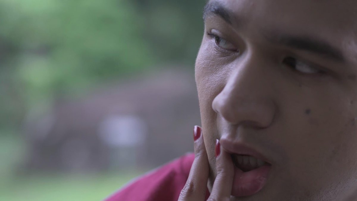 PnSuraya's tweet photo. Abang ni... hati-hati terbuka puasa pulak...

Marilah tonton filem Suraya kini di Astro First Saluran 480. #FilemSuraya https://t.co/rXsg7hnRQM