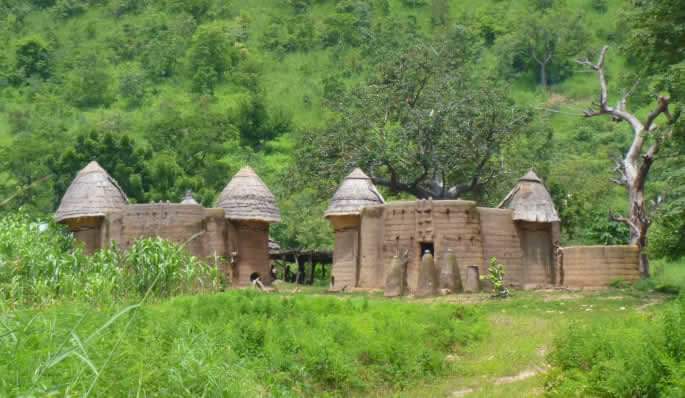 CapdevilaJean's tweet photo. Au Togo ....😀💪🤙
#Afrique #Togo #village #elephants #LaBrousse #LaPiste https://t.co/4Tb5uzLFbn
