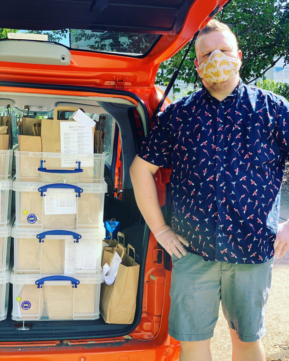 We have room in the van for just five more orders (and we still have some Strawberry Fizz cake slices available too 😍)

Order today and get free delivery tomorrow at brettandbailey.co.uk/saturdays 🚚🍰