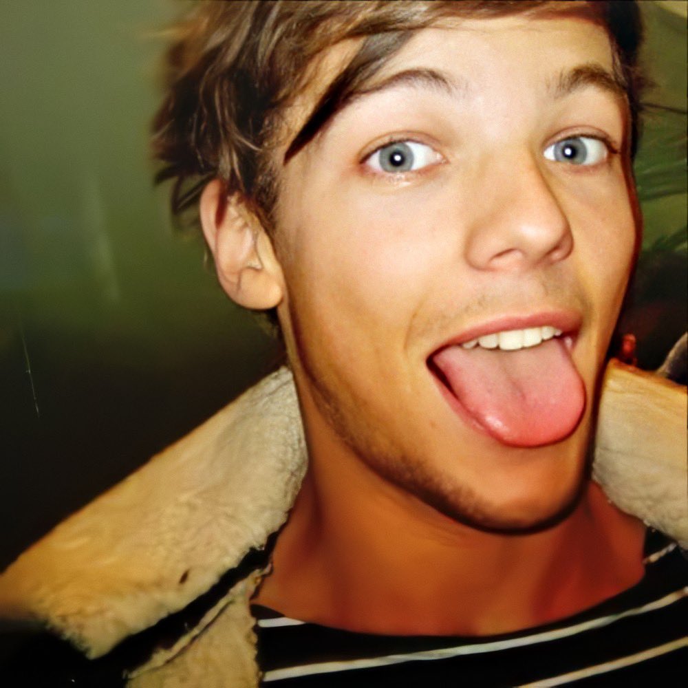 photos of Louis Tomlinson I still can’t believe exist; a thread
