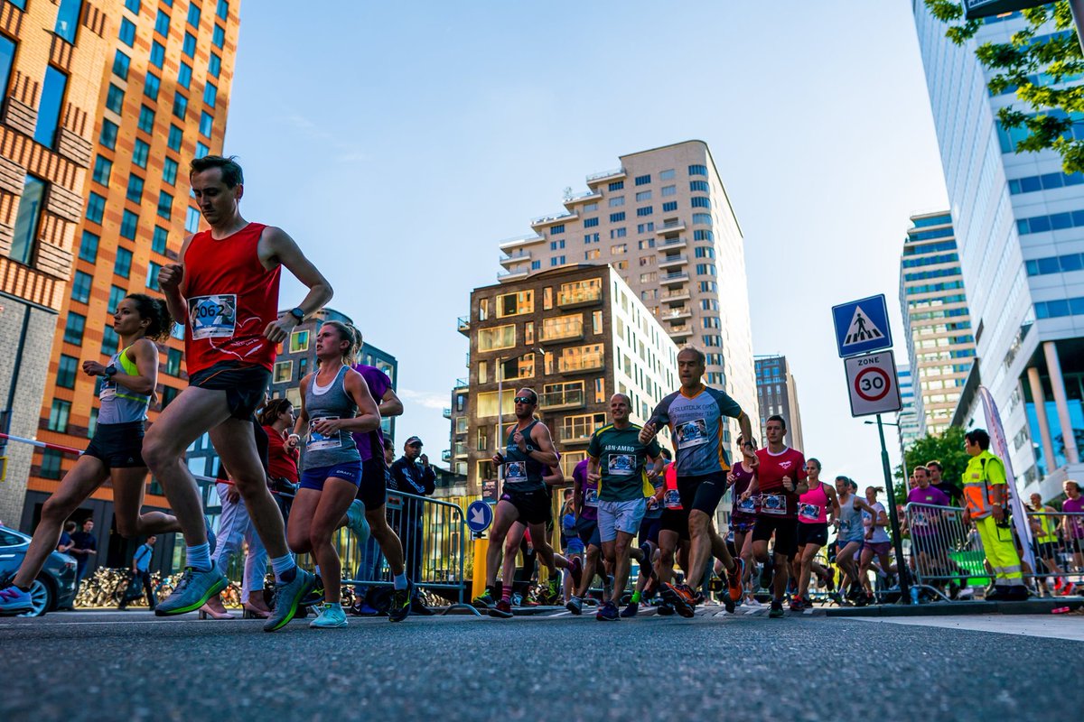 Hello Zuidas brengt in samenwerking met Green Business Club Zuidas ieder jaar een duurzaamheidsverslag uit. Mooi dat we met de Zuidas Run ook een bijdrage kunnen leveren aan een verduurzaming van de Zuidas.🏃
bit.ly/3e8SH3p