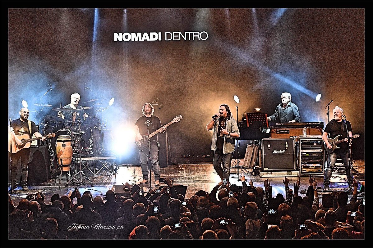 iNomadi's tweet photo. I #Nomadi come sempre non si fermano, in questo periodo di difficile ripresa hanno deciso di continuare il tour con i “teatri all’aperto” e non abbandonare i loro fan.

#tour2020 #milleanni @beppenomadi https://t.co/p5xkWlEDgJ
