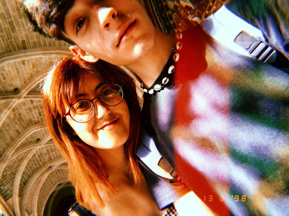 javigdehita's tweet photo. + fuerza. Y yo, sin su confianza, sería incapaz de perseguir mis sueños y confiar en ellos.
Gracias a ella, además, conocí a gente maravillosa, he vivido experiencias inolvidables, he reído, me he emocionado. Y hemos creado magia, juntos.
No puedo estar más agradecido. https://t.co/qcRkwQATwI