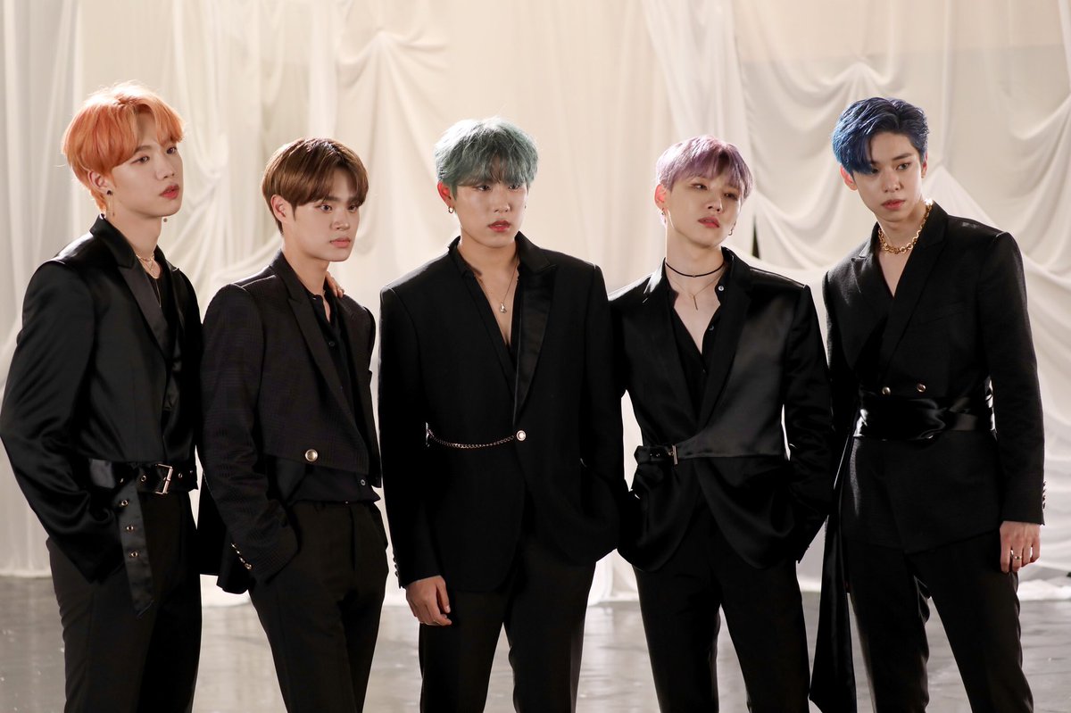AB6IX tweet media