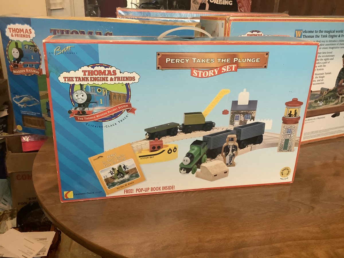 thomas wooden railway starter set