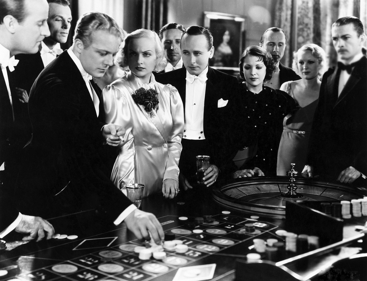 thetalentguru's tweet photo. .@thetalentguru #TCMparty #TCM
21/5/1889 #ArthurHohl's notable roles were in The Hunchback of Notre Dame '39, in #CharlieChaplin's Monsieur Verdoux '47, #BasilRathbone's Sherlock Holmes film The Scarlet Claw (1944) & in Cecil B. DeMille's religious epic The Sign of the Cross '32. https://t.co/mPutTAZVNK