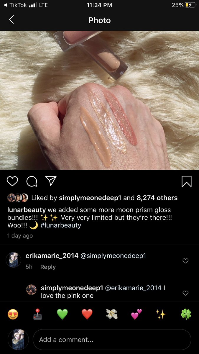 ErikaAcuna4's tweet photo. This is why I don’t show my mom makeup I buy 🤦🏽‍♀️ Do I part with one of @MannyMua733 new glosses for my mom? The struggle.. https://t.co/uYE8OxggbD