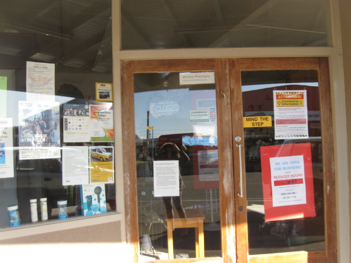 Main St photodocumentary ongoing! See Otautau history pre & post Covid: 1. Originally built & owned by GT Pulley, was a house & tea rooms/confectioner's before this fire in 1932, CC 0; 2. Rebuilt by Wesney's, is Butcher's in 1991, CC BY; 3 & 4. Carleton's Chemist May 2020, CC BY.