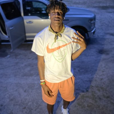 mcgriff_amaree_'s tweet photo. #NewProfilePic https://t.co/7wXBbJKrpd