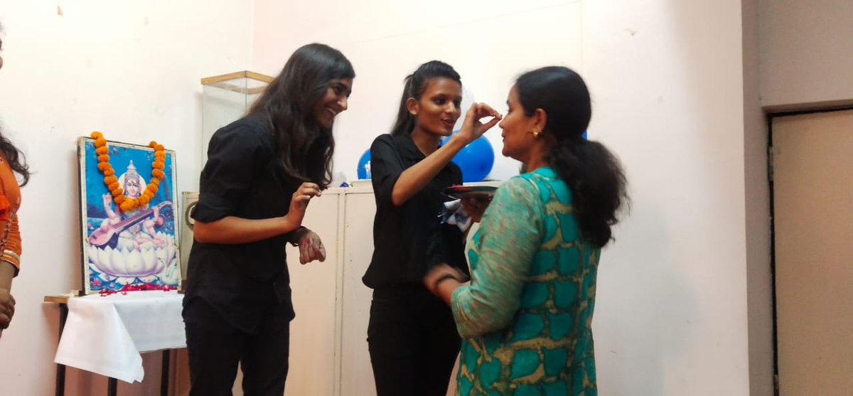 IMitrc's tweet photo. Teacher's Day Celebration 
On the auspicious occasion of Teacher's day students of I year showcased various dance numbers, sang songs, conducted various sports activities for their teachers and thanked them ( teachers) to lighten up their life with their knowledge. https://t.co/95ZeSoELKA