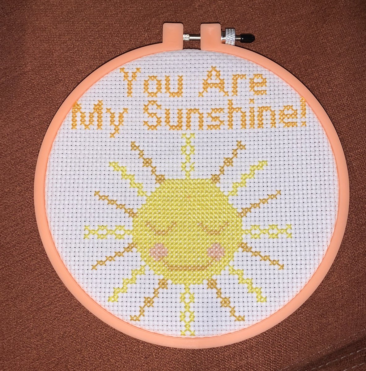 You make me happy when skies are greeeey. 💝☀️
#crossstitch
