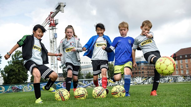 #dkcivil #covid19dk #dksocial #dkfonde
Vi har samlet det store overblik over den nye genåbningsøvelse efter de seneste politiske  forhandlinger. Læs med her:

altinget.dk/civilsamfundet…