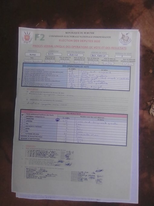 View image on Twitter