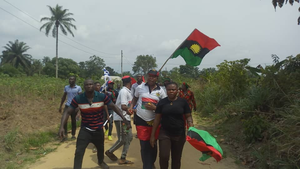 IpobosisiomaLga's tweet photo. Am asking the idiots with Fake accounts, I mean #Yoruba's with Igbo and Biafran Names on Facebook &amp; twitter written against #ipob &amp; Biafra,are you Not Aware that till tomorrow biafrans are still joining Ipob family?,So what is the effects of your useless efforts? @channelstv @bbc https://t.co/lZWoYD6ql0