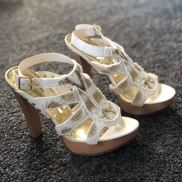 FabFunemployed's tweet image. So good I had to share! Check out all the items I&apos;m loving on @Poshmarkapp from @LizzieCharliee #poshmark #fashion #style #shopmycloset #bcbgirls #designlablordtaylor #madewell: posh.mk/GXYJzlmlm6