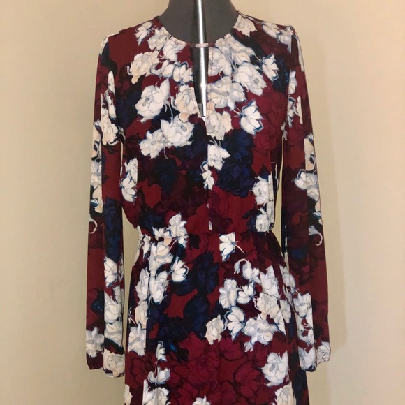 FabFunemployed's tweet image. So good I had to share! Check out all the items I&apos;m loving on @Poshmarkapp from @LizzieCharliee #poshmark #fashion #style #shopmycloset #bcbgirls #designlablordtaylor #madewell: posh.mk/GXYJzlmlm6