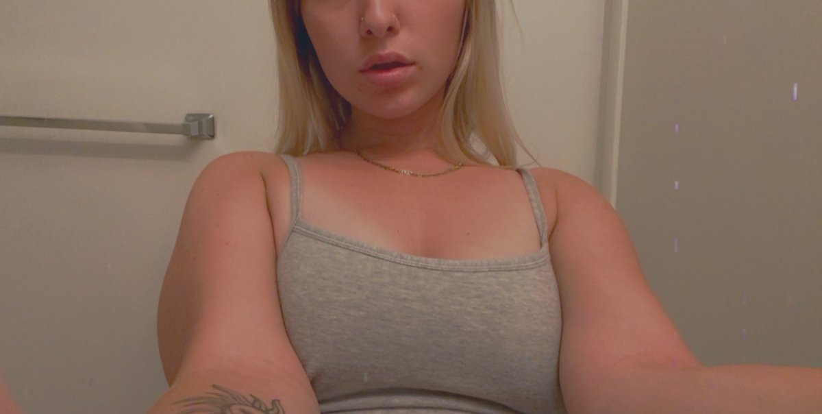 kkaylabab's tweet photo. subscribe to my onlyfans to see why i’m in the top 8% of creators 🤩🥵 #sellingcontent #onlyfansgirl #OnlyFansPromo #buymynudes #curvygirl #onlyfansbabe 
https://t.co/JhLbVvKSO7 https://t.co/AK8G3lU4jM