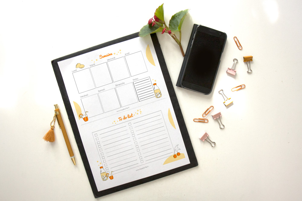 ContactMagali's tweet photo. Et si on finissait la semaine en beauté ?
Les températures estivales accompagnent l’arrivée du calendrier de juin !
C’est ici : https://t.co/z59Xd0aQVS 
#calendrier  #juin2020 #organisation https://t.co/jatLyvY2Wg
