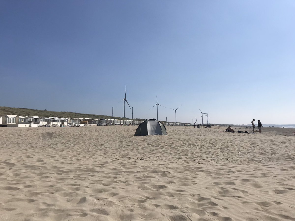 Hilde1801's tweet photo. @rkneyber @racheddekker @PieterHendrikse Wijk aan Zee gisteren. Moest dicht wegens drukte https://t.co/FtTQfezO4b