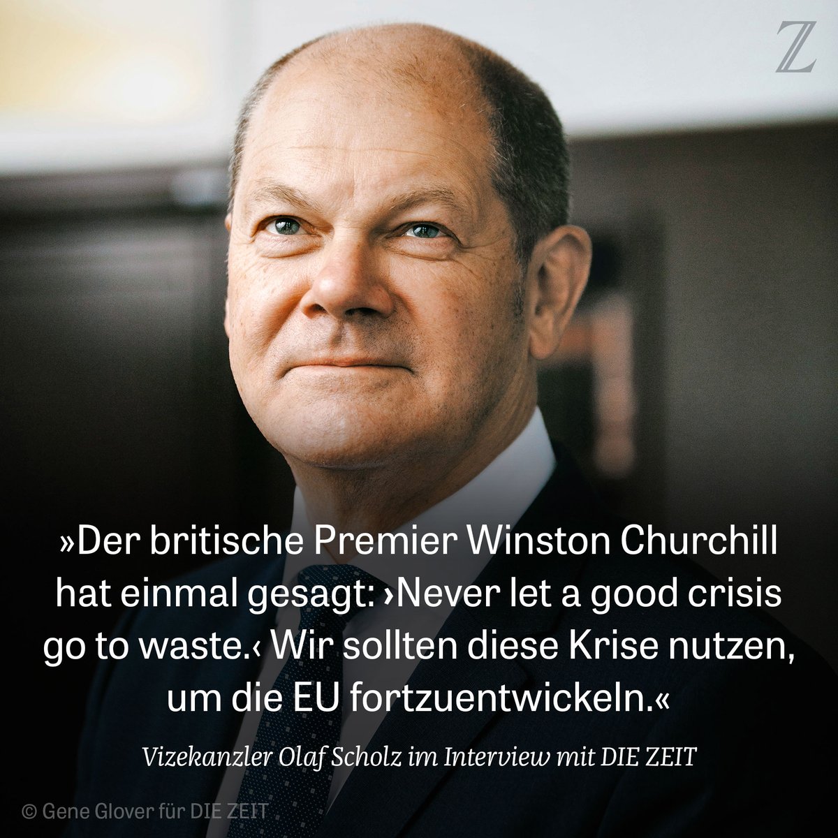 zeitonline's tweet photo. "Die Europäische Union steht vor der größten Bewährungsprobe ihrer Geschichte", sagt Vizekanzler Olaf #Scholz. Im Interview erklärt der SPD-Politiker, wie er Europa umbauen will und was die Vereinigten Staaten von Amerika damit zu tun haben: https://t.co/Co9HsmOYav #Abo https://t.co/lgcO6KYRE3