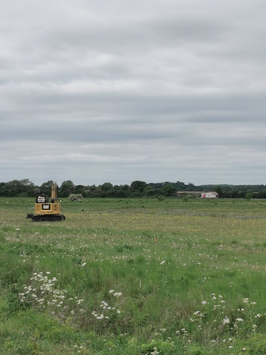 pooleplanthire's tweet photo. Few days with @caulmert this week excavating test pits for a proposed business Park in #sleaford for #nkdc #Engineering #groundworks https://t.co/wpggP84N2p