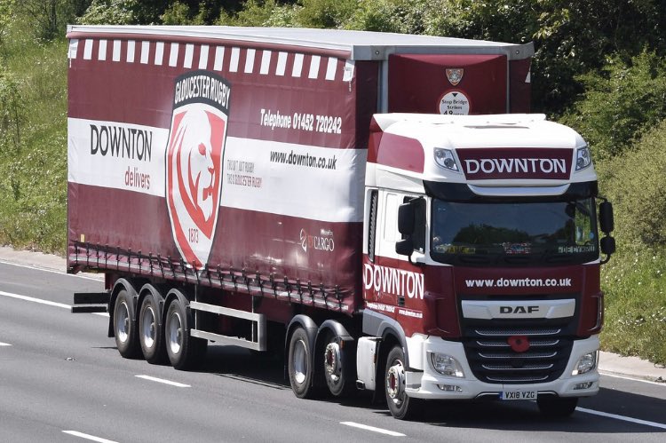 RMCTruckPhotos's tweet photo. @DowntonSpotting @CMDownton @TigerTrailers @gloucesterrugby @DAFTrucksUK heading North on the M5 at the start of the week  #downton #tagatiger #gloucesterrugby #M5 #DAF https://t.co/1bl1f6eiSl