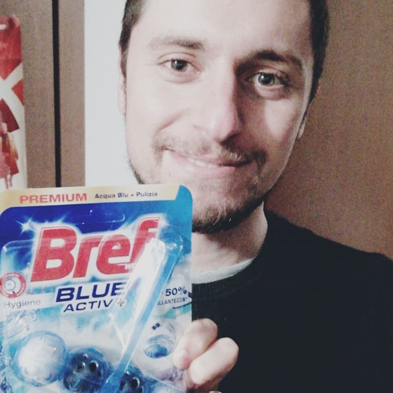 TeresaIntin's tweet photo. è cominciata la consegna dei campioni #DDBrefBlueActiv @kuvutit  @donnad https://t.co/Aw3zYLo8IL