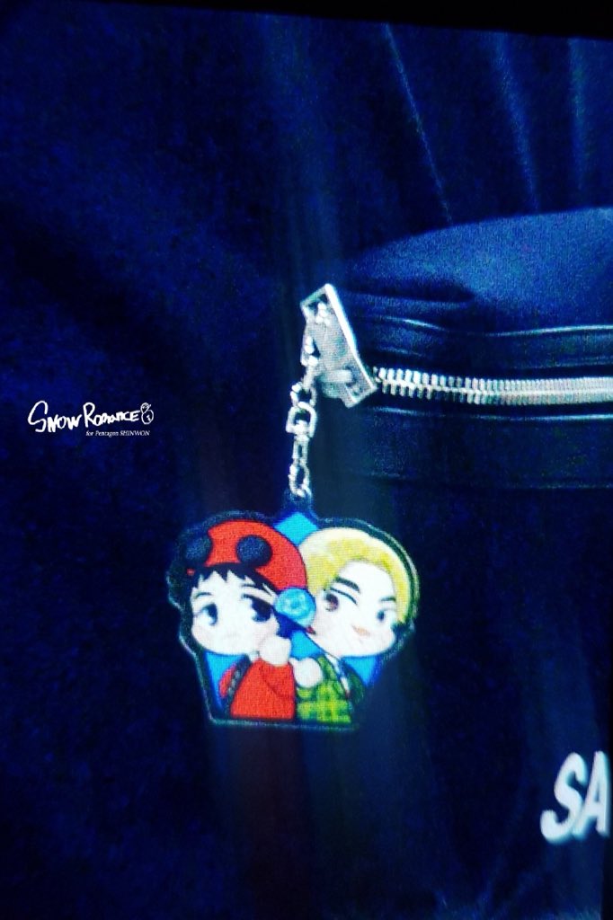shinwon has a keychain of shine era wooseok and him (C)  @snowromance1211